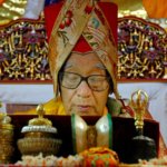 The Role of the Teacher in Tibetan Buddhism: A Reader's Guide to the Teacher-Student Relationship